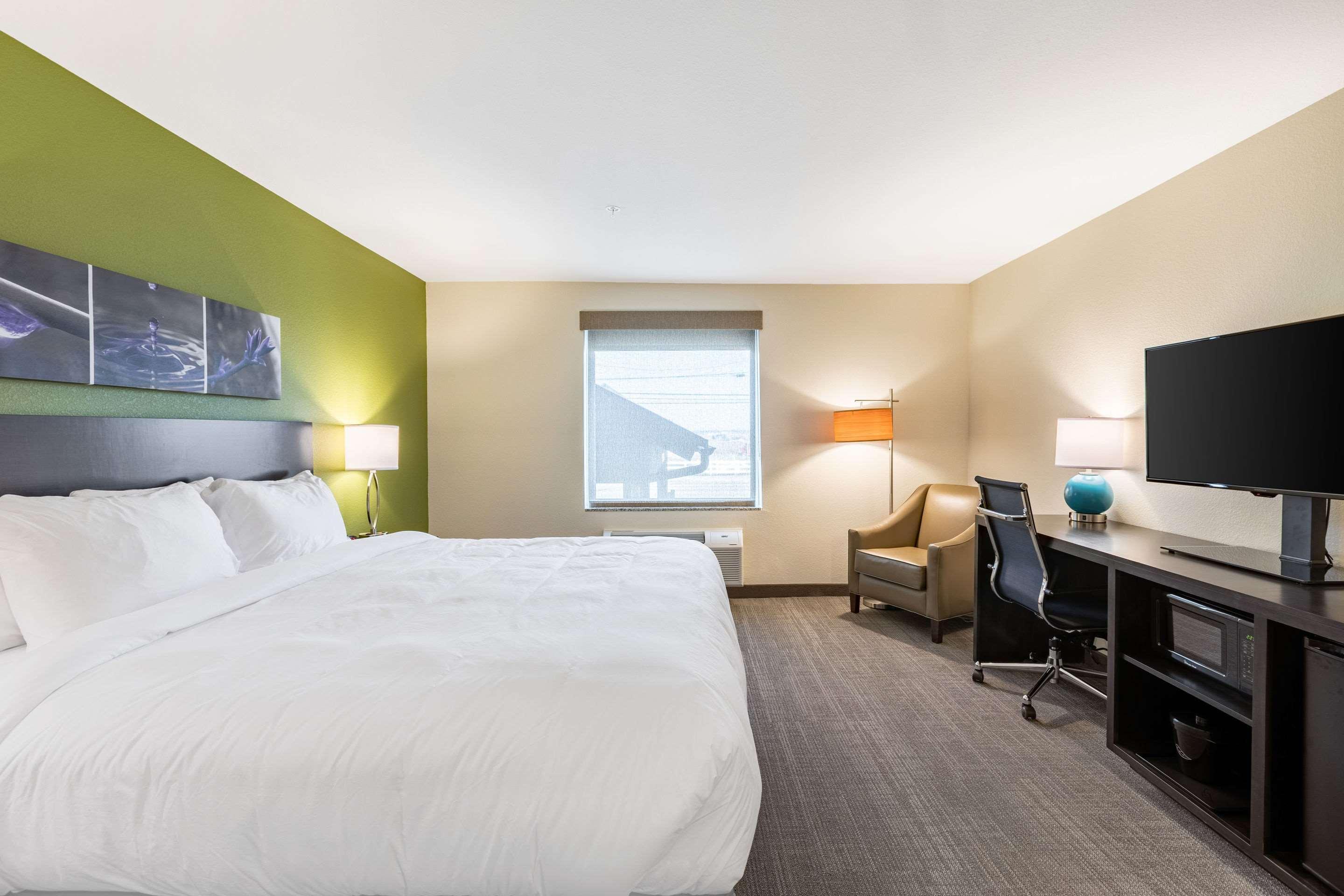 Sleep & Mt Hope Near Auction & Event Center
